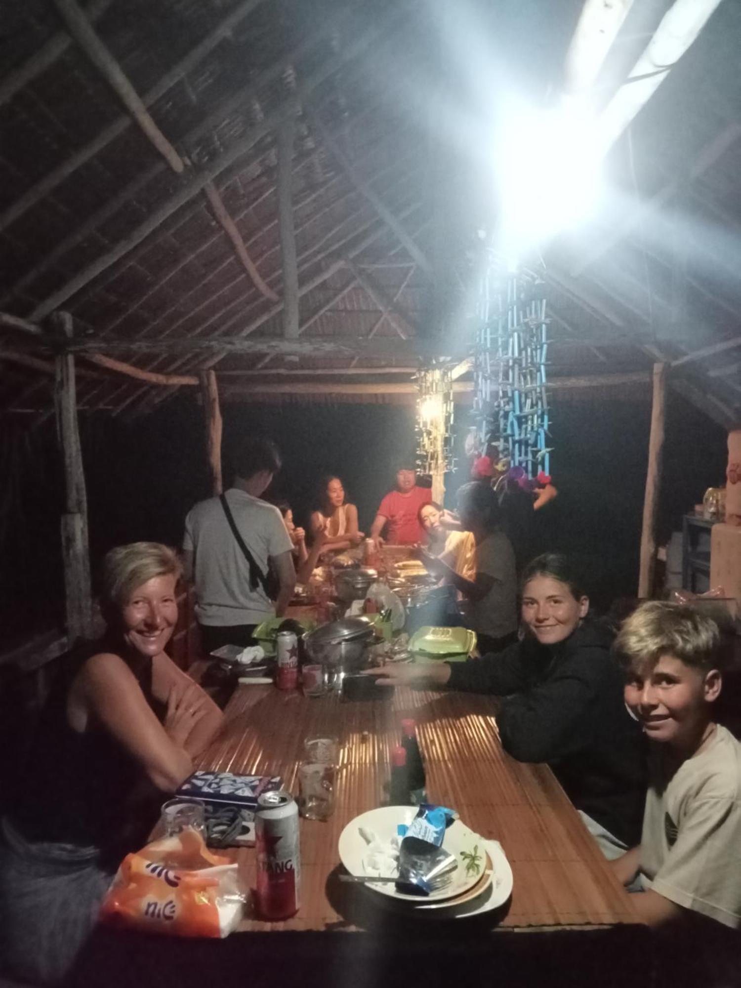 Kri Ransiwor Homestay מראה חיצוני תמונה