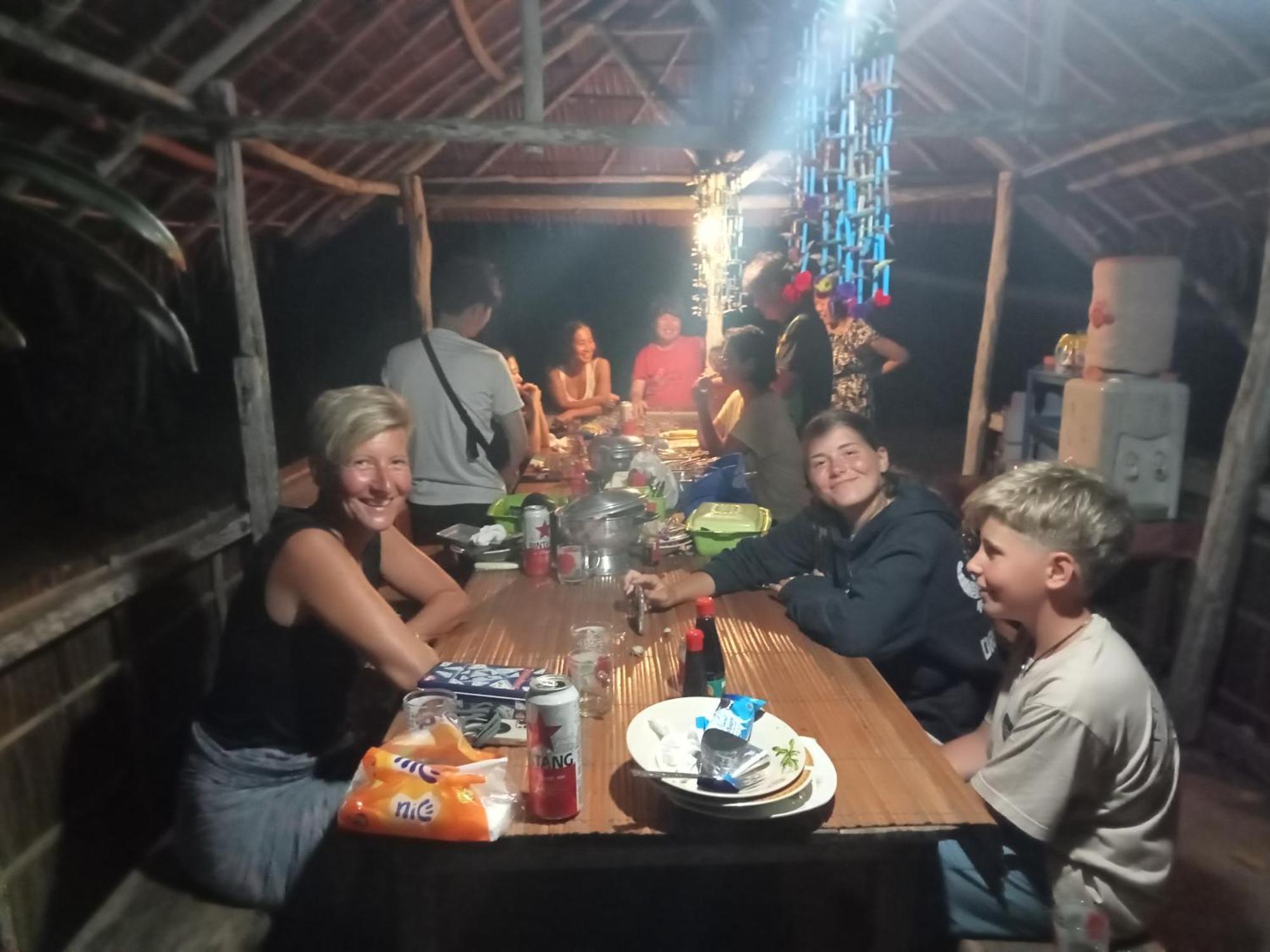 Kri Ransiwor Homestay מראה חיצוני תמונה