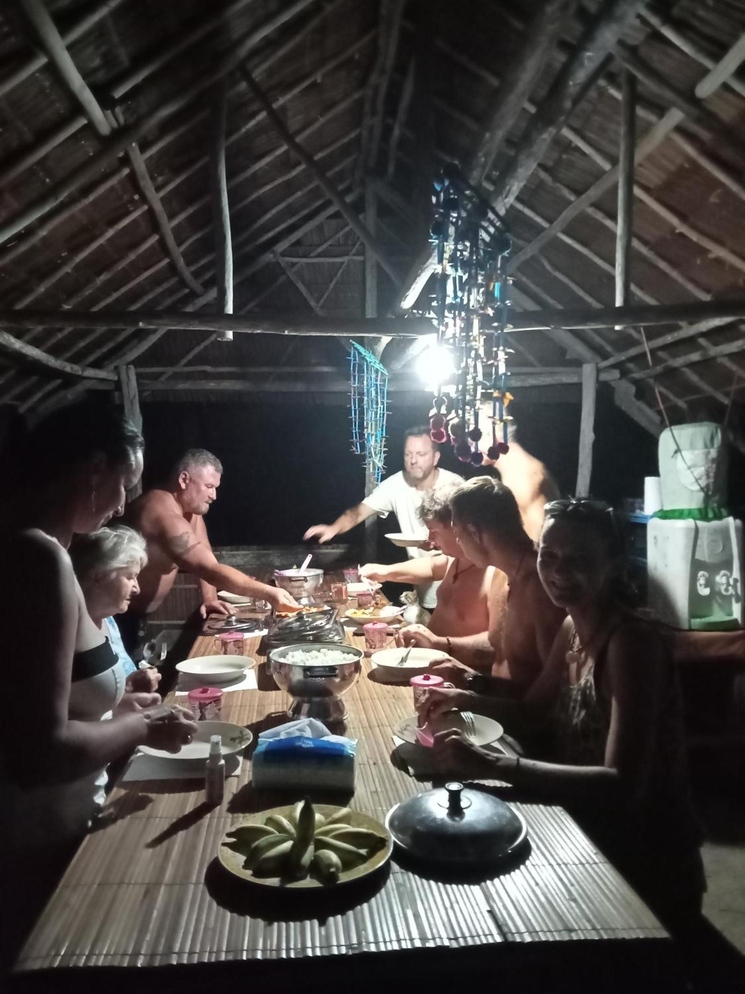 Kri Ransiwor Homestay מראה חיצוני תמונה