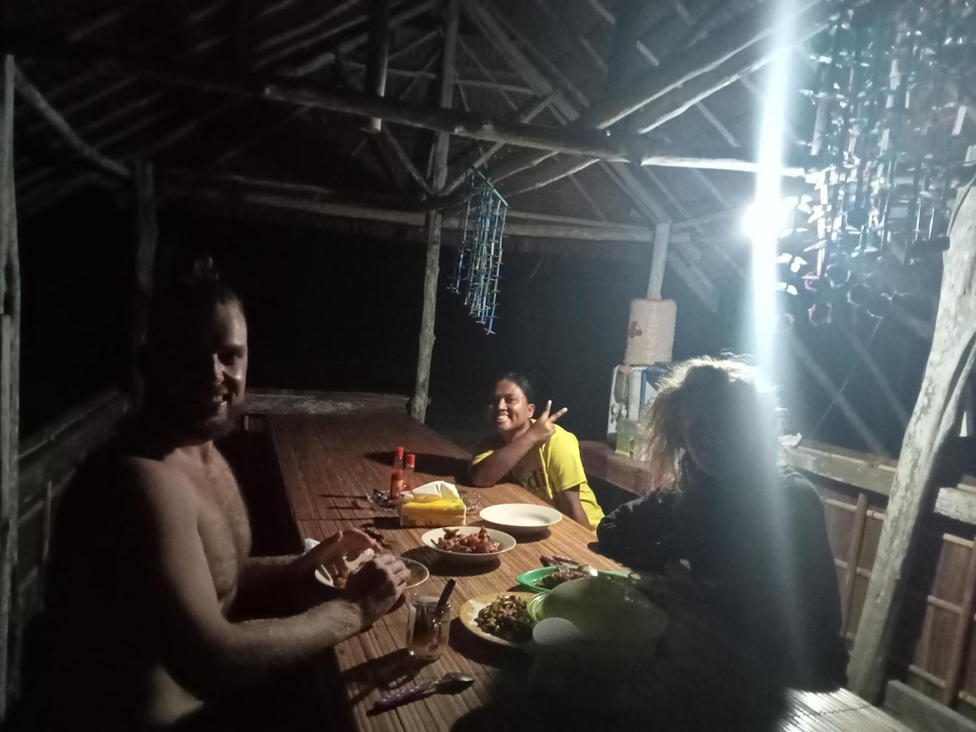 Kri Ransiwor Homestay מראה חיצוני תמונה